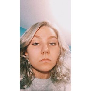 Meet your Posher, Jenn